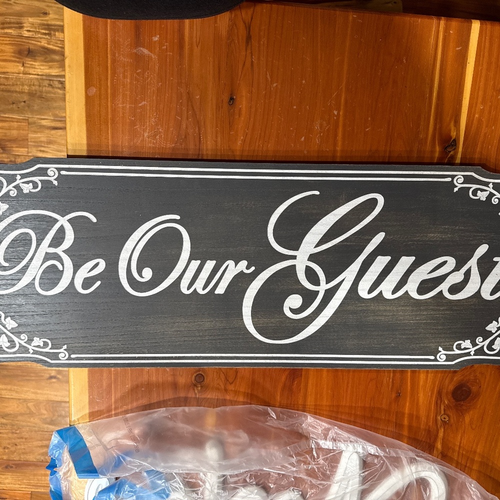 Guest room wall sign NEW